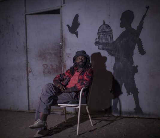 AKAA: a Parigi, il punto della situazione sull’arte africana e della diaspora