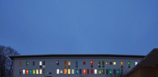 Mariangela Levita disegna con i colori di Leonardo e Gio Ponti a Stoccolma Mariangela Levita per Stoccolma