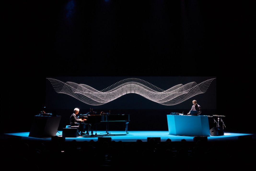 Alva Noto Ryuichi Sakamoto