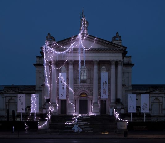 L’installazione di Anne Hardy per la Tate Britain