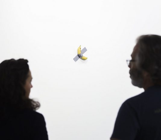 Scivolando sulla buccia di banana