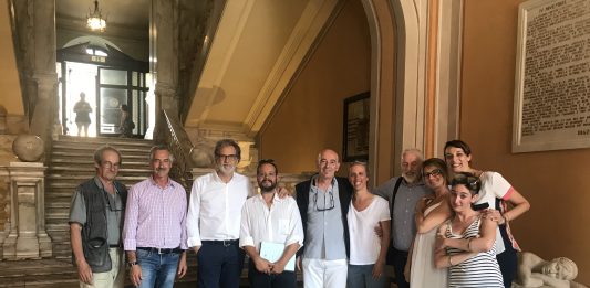 Gli studenti dell’Accademia di Carrara difendono il direttore Massari