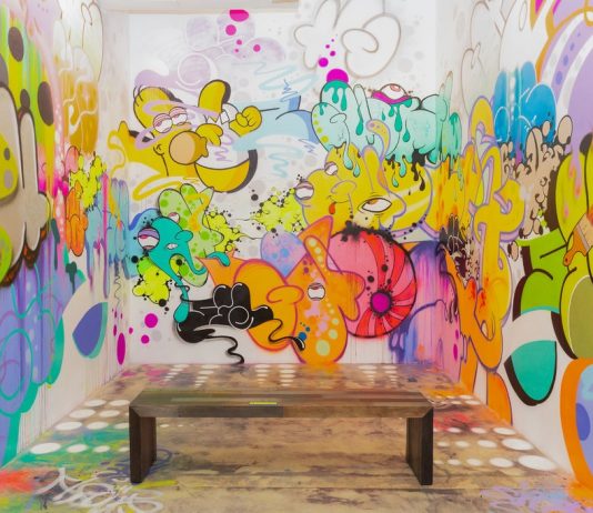 exibart.artworld: il giro del mondo dell’arte in sei notizie Il lavoro di Ghost and Giz RIS per il museo dei graffiti che ha aperto giovedì a Miami (Courtesy: Melanie Metz for The New York Times)