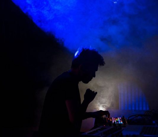 Senti come suona il Natale elettronico a Palermo, con SYS SYS Palermo