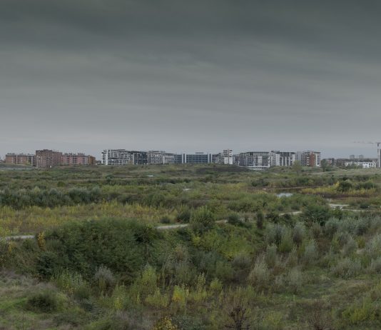 “Qui.” Sessanta fotografie di Francesco Jodice per un racconto urbano di Santa Giulia-Rogoredo Francesco Jodice, QUI, The Jungle, 45°26'27.1_N 9°15'03.1_E