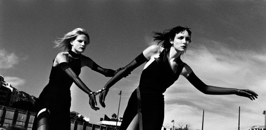 Helmut Newton. Works. Alla GAM di Torino la retrospettiva dedicata al grande fotografo Helmut Newton Thierry Mugler Monaco 1998 © Helmut Newton Estate
