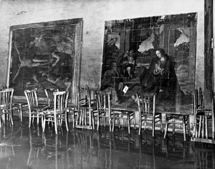 Uffizi alluvione 1966