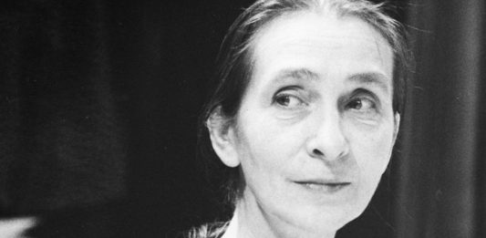 Danzando con Pina Bausch: il Madre di Napoli ricorda così la coreografa