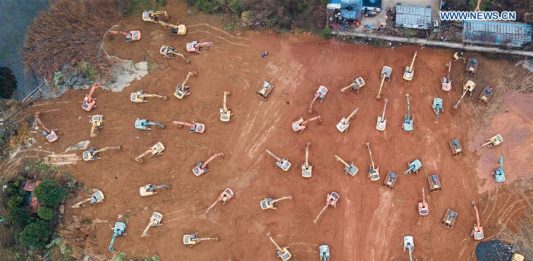 Cosa racconta della Cina un ospedale da 1000 posti messo su in 7 giorni