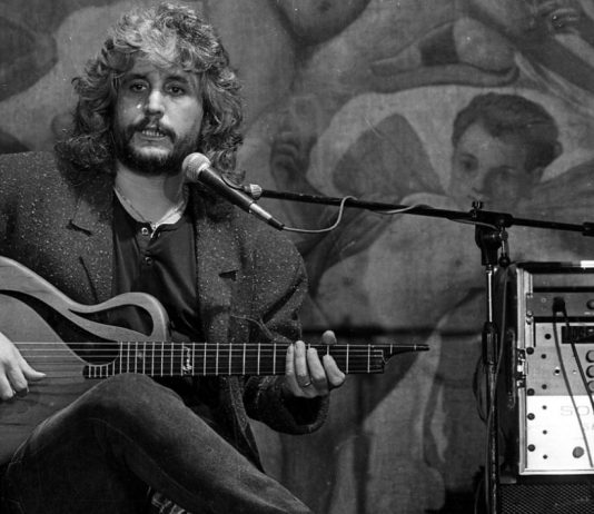 Pino Daniele per tutti ma non per troppi, dalla strada ai social