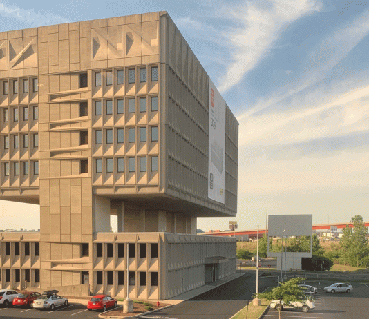 Il Pirelli Tire Building progettato da Marcel Breuer diventerà un hotel