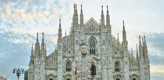 Torna a Milano MIA Photo Fair. Ecco le novità dell’edizione 2020 Liu Bolin, Duomo, Milano, 2019, stampa a getto d'inchiostro, 112,5 x 150 cm., ed. /6, courtesy Boxart Galleria d'Arte, Verona
