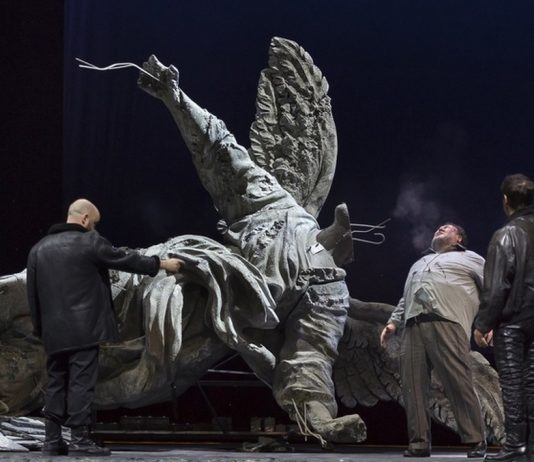 Tre stazioni per la Tosca tosca