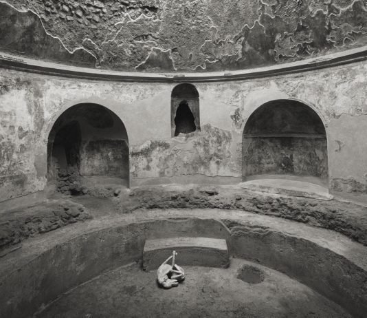 Kenro Izu racconta Pompei, da Modena Kenro Izu