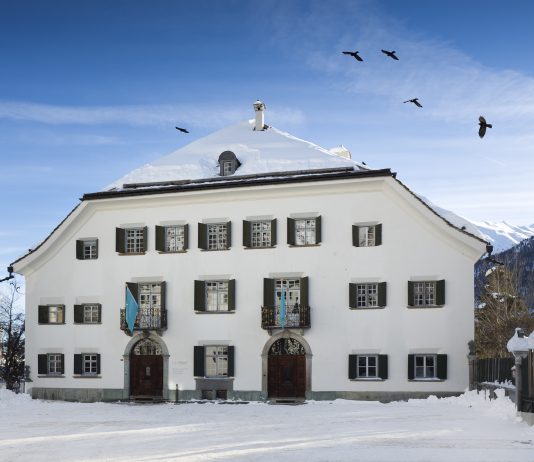 Come ti vendo il design: apre oggi NOMAD St Moritz NOMAD St Moritz