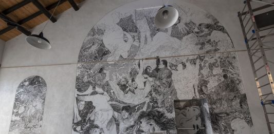 Guardare oltre: il grande wall drawing partecipato di Hu-Be a Reggio Emilia