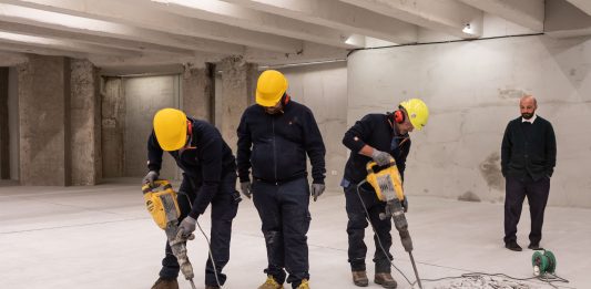 Mutazione e contemplazione: Piero Golia a La Fondazione Piero Golia La Fondazione