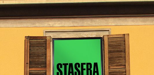 Shitimlovinit illumina la Milano Fashion Week con Stasera Mi Butto l'opera di SHITIMLOVINIT per Milano Fashion Week