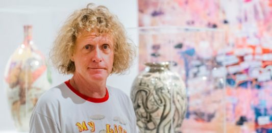 Grayson Perry vince l’Erasmus Prize, per la sua arte democratica