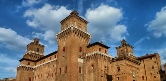 Da Ferrara a Rovereto: l’implacabile ricerca di incarichi di Vittorio Sgarbi Sgarbi Ferrara