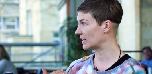 Biennale di Venezia 2021: la Finlandia annuncia l’artista del suo Padiglione Pilvi Takala, artista della Finlandia alla Biennale di Venezia 2021