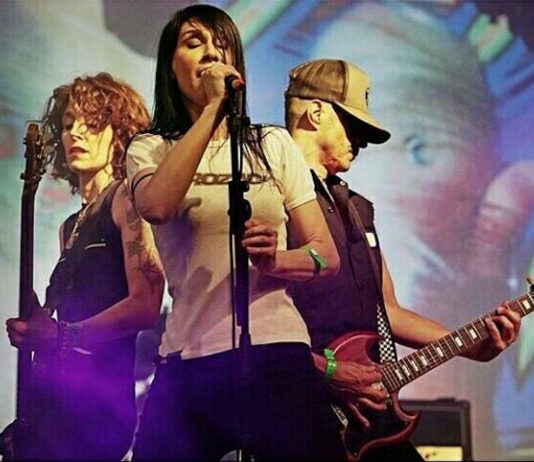 Addio a Elisabetta Imelio, bassista degli storici Prozac+ Imelio morta