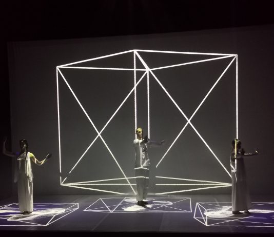 La sezione aurea tra corpi e realtà virtuale di Leonardo Diana In sezione aurea