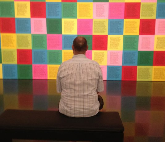 La necessità dell’onlife: il virus, l’arte e noi Jenny Holzer, Inflammatory Essays, 1979-1982