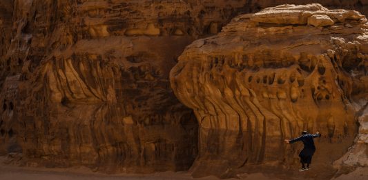 Un polo d’arte contemporanea permanente, nel deserto dell’Arabia Saudita