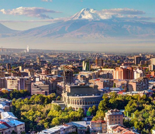 Lorenzo Fusi direttore della Biennale di Yerevan. Spostata al 2021