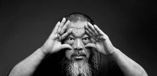 Un video di Ai Weiwei sul Coronavirus fa infuriare gli italiani. Ancora