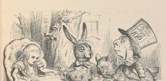 In viaggio con Alice e il Bianconiglio, al Victoria & Albert di Londra