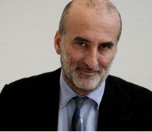 L’ex direttore del Madre, Eduardo Cicelyn, in quarantena per un articolo eduardo cicelyn