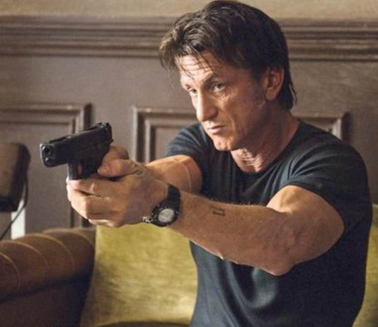 Jeff Koons ha trasformato le armi di Sean Penn in una scultura