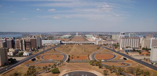 Buon compleanno Brasilia