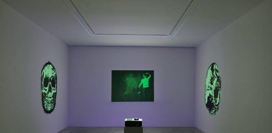 Tony Oursler. Le Volcan, Poetics Tattoo & UFO