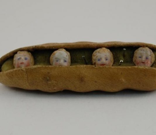 Oggetti strani e dove trovarli: lo Yorkshire Museum lancia la challenge #CreepiestObject