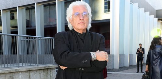 Germano Celant, inarrivabile Maestro Germano Celant alla preview di "TV 70: Francesco Vezzoli Guarda La Rai" alla Fondazione Prada, Milano, 2017. Foto di Vittorio Zunino Celotto/Getty Images for Fondazione Prada