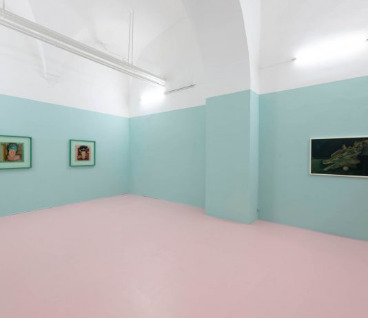 Gallerie ai tempi del distanziamento sociale: Monitor monitor covid-19