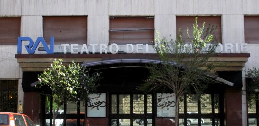 Più spazio al teatro, in tv: la lettera di attori e registi alla Rai Rai, teatro delle Vittorie