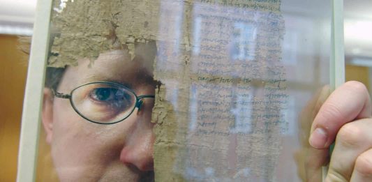 Dirk Obbink e il furto dei frammenti dei papiri della collezione di Ossirinco