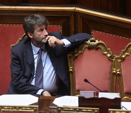 Franceschini: «Nessun artista sarà dimenticato». Pronti 20 milioni per extra Fus Il Ministro Dario Franceschini