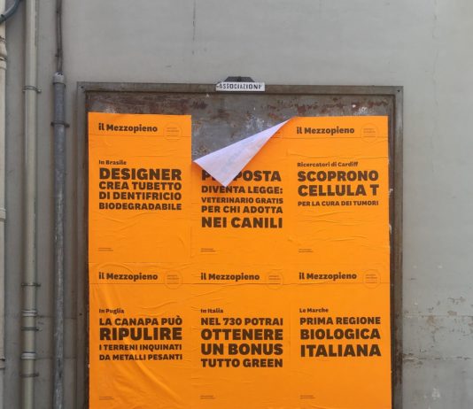 Mezzopieno: i manifesti e locandine di sole buone notizie