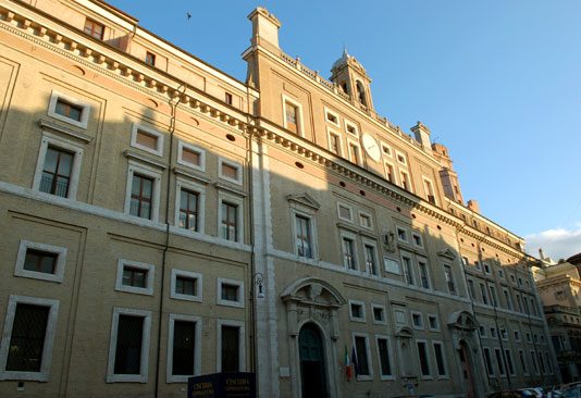 Riapertura dei musei il 18 maggio? Storia della data non confermata la sede del Mibact, in via del collegio romano