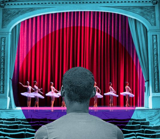 La distanza sociale. Il peep-show è il futuro del teatro?