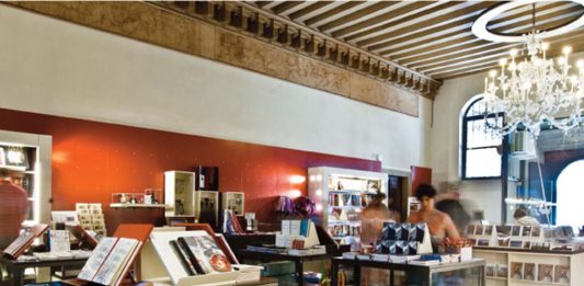 Il Covid-19, il mercato del libro e De Benedetti con Moratti per Skira skira covid-19