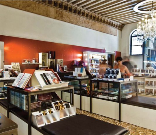 Il Covid-19, il mercato del libro e De Benedetti con Moratti per Skira skira covid-19