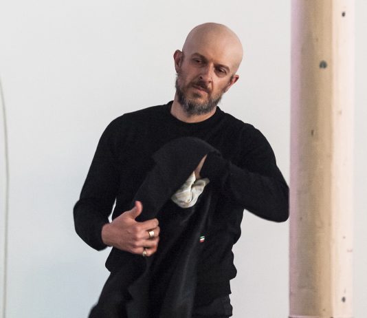 Bellezza e metro di giudizio: intervista a Flavio Favelli Flavio Favelli (foto Sebastiano Luciano)