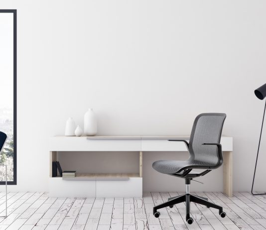 Forniture for disease era: comoda storia della sedia, da Munari a Luxy