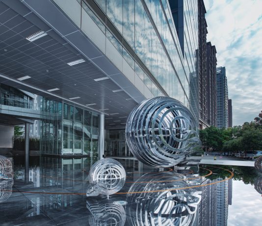 Respirare, ancora: l’opera di Alfio Mongelli al Wuhan Planning & Design Institute